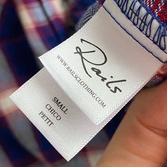 Rails Britt Sleeveless Plaid Button-down - Picture 5 of 6